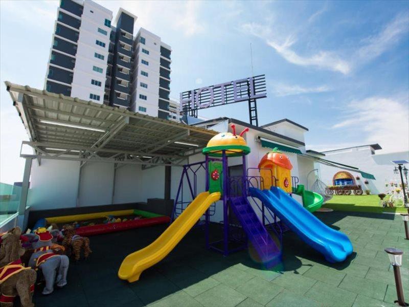 A+ Boutique Hotel Sekinchan Bagian luar foto